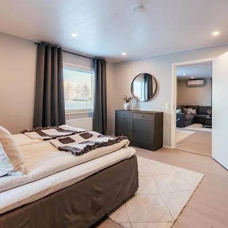 Arctic Circle Homes, Lapland Lakeside Villa Ranua
