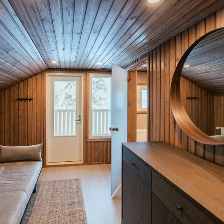 Villa Arctic Circle Homes, Lapland Lakeside *